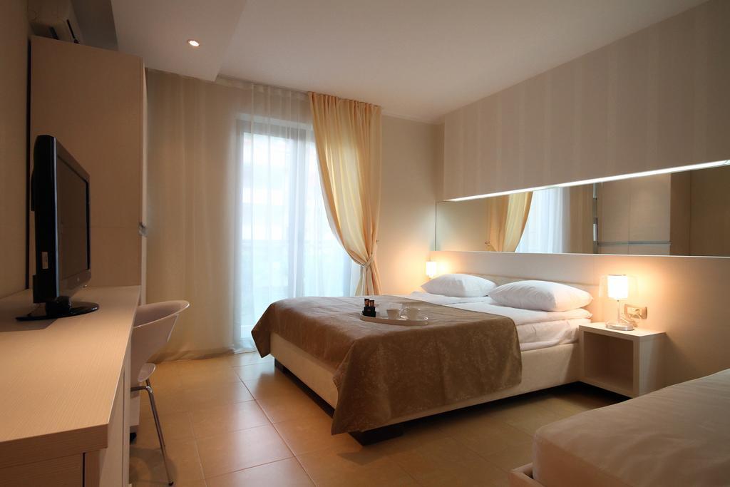 Domador Rooms & Apartments Bečići Esterno foto